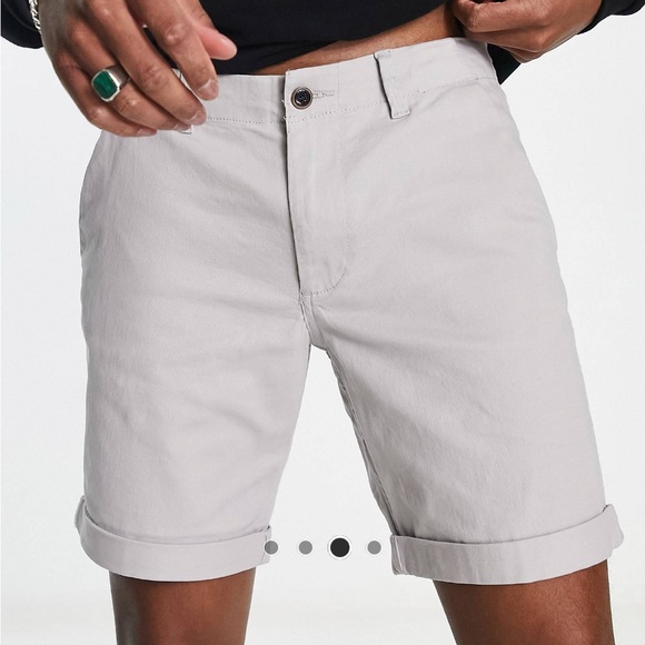 Jack & Jones Intelligence slim fit chino shorts in light gray Size: Small - Picture 2 of 5